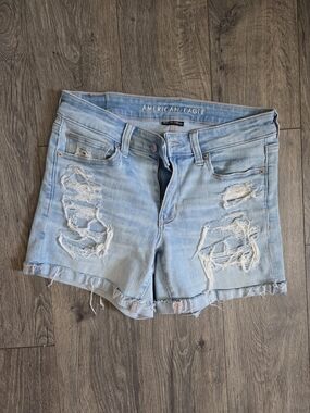 American Eagle Outfitters Light Wash Distressed Denim Cutoff Shorts